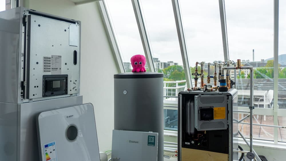 Wärmepumpe mit Oktopus drauf